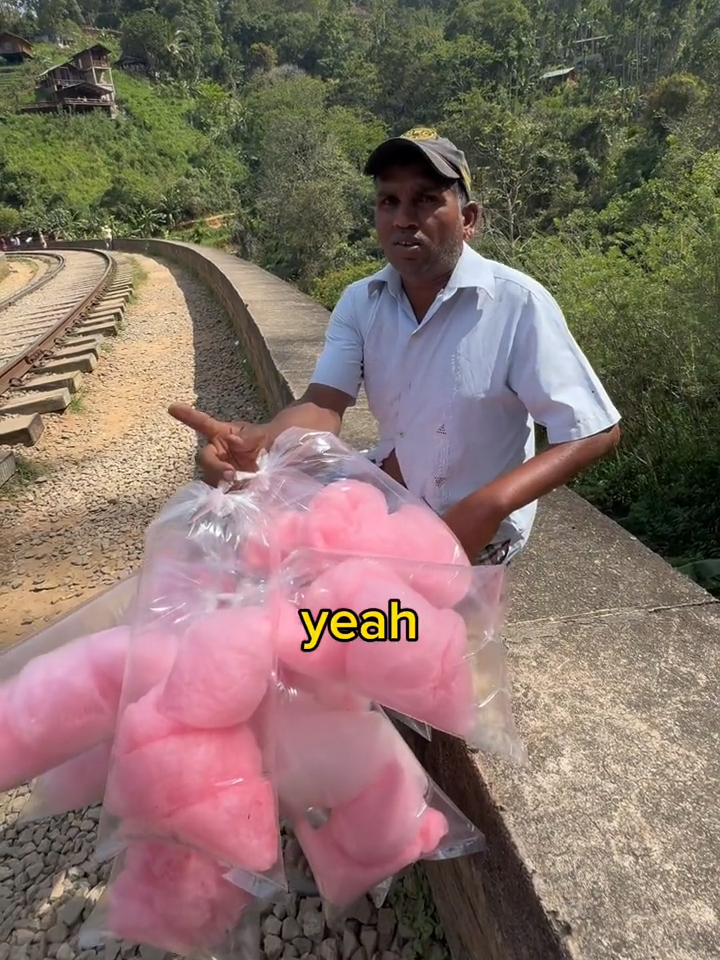 $0.30 candy floss in Sri Lanka 🇱🇰 #streetfood #srilanka #colombo #foodreview