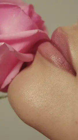 pink + roses 🩷💧 @Kosas baby rose wet stick moisturizing shiny sheer lipstick #lipstick #kosas #makeup #beauty #makeuptutorial #makeupvideo #aesthetic #aestheticedits #creator #rose #hydrating