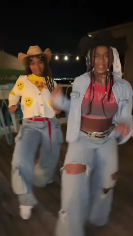 🤠🕰️ #fypシ #theboykinz #countrymusic #linedancing #girlsnightlinedance 