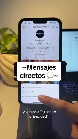 Cómo activar mensajes directos en TikTok✨💬 #tiktokhacks #tiktoktips #agenciademarketing #redessociales #socialmediamarketing 