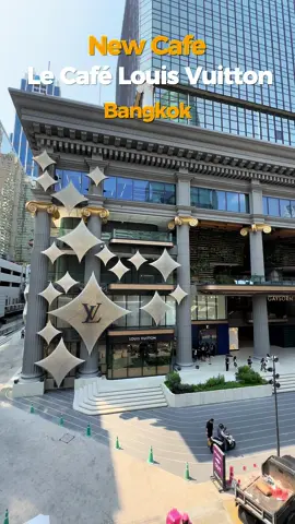 Le Café Louis Vuitton Bangkok. Newly Open Cafe in Bangkok. First Louise Vuitton Cafe in Southeast Asia.  #louisevuitton #bangkokcafe #bangkokfashion #bangkokthailand #thailand #thailandfashion #fypシ゚viral 
