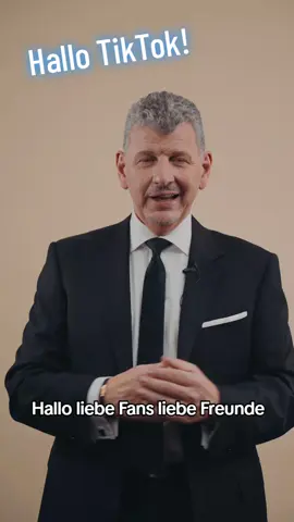 Liebe Freunde, liebe Fans, folgt mir jetzt um alle Neuigkeiten über mein neues Album zu erfahren und Einblicke in mein Leben zu bekommen. Was würdet ihr gern auf meinem Kanal  sehen? Schreibt es mir in die Kommentare! #schlager #seminorossi #schlagerliebe @Mein Herz schlägt Schlager @Sony Music Germany 
