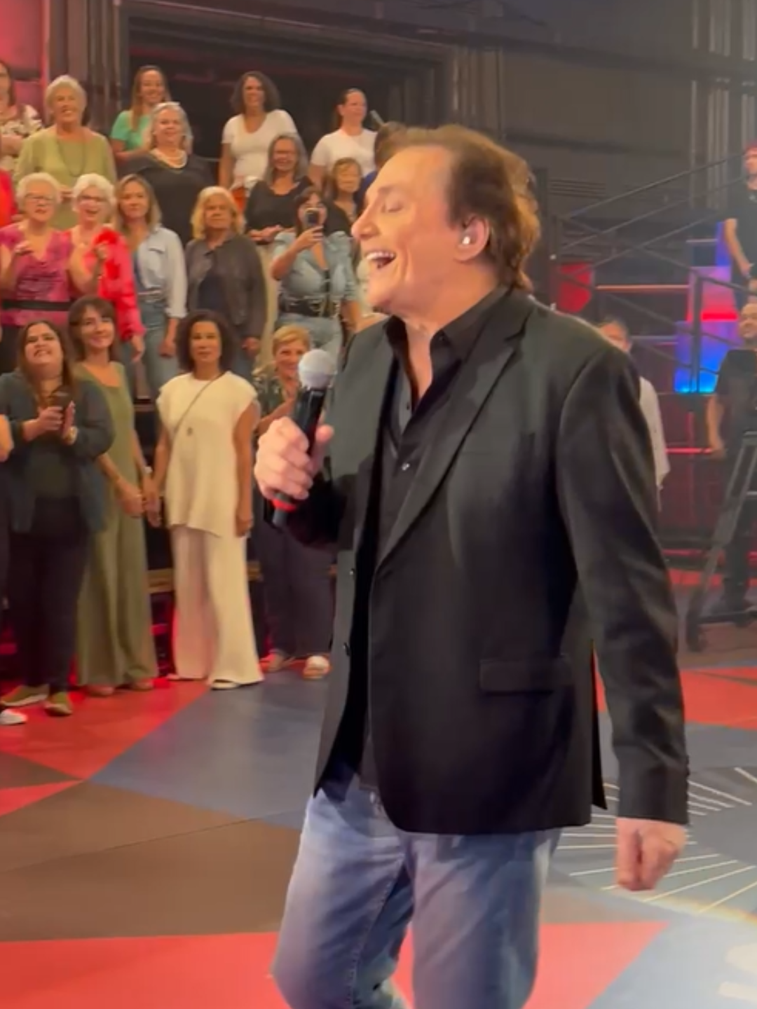 Quem vai cantar assim com você nos próximos shows da turnê #BemMaisQueOsMeus20ePoucosAnos? 😅 #FabioJr  #FabioJr70Anos  #AlmaGêmea  #Amizade