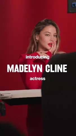 Conoce a nuestra nueva mejor amiga @madelyncline ! Puede que la conozcas como un personaje de uno de tus programas favoritos de televisión. ¿Su último papel? Embajadora de la marca Revlon 💄🥰  #madelyncline  #Revlon 