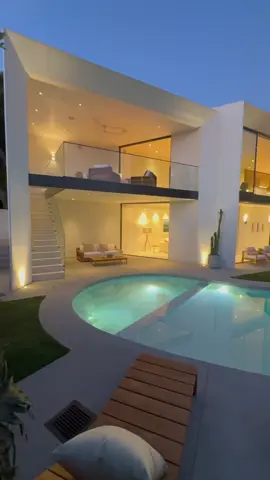 The sexiest home in Hermosa Beach is coming to the market soon! DM for deets.  #hermosabeach #realestate  #fyp #foryou #foryoupage #xyzbca #viral 