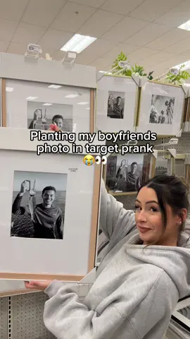 Not him trying to call the employee🤣💀 IB: @Kristy Sarah 