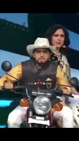 Jaane Do Jaane Do Mujhe Jaana Hai#foryourpage #fpyシ #fpy #viral #viralvideo #viraltiktok #tiktokindia #bollywoodsong #su______raba 