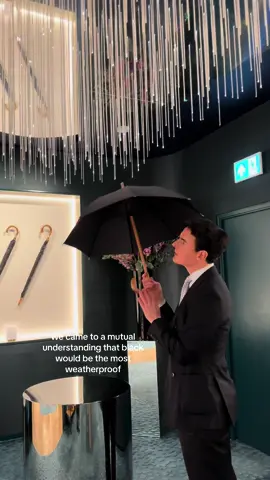 Come with us to buy an umbrella #umbrella #rain #luxury #shopping #umbrellachallenge #dayinmylife 