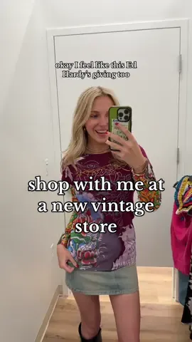 shop with me at a new vintage store opening 👀🛍️ #dayinmylife #vintagefashion #thrifted #vintageshopping #designer #designerbags #vintagedesigner #thrifting #wickerpark #dayinmylifevlog 