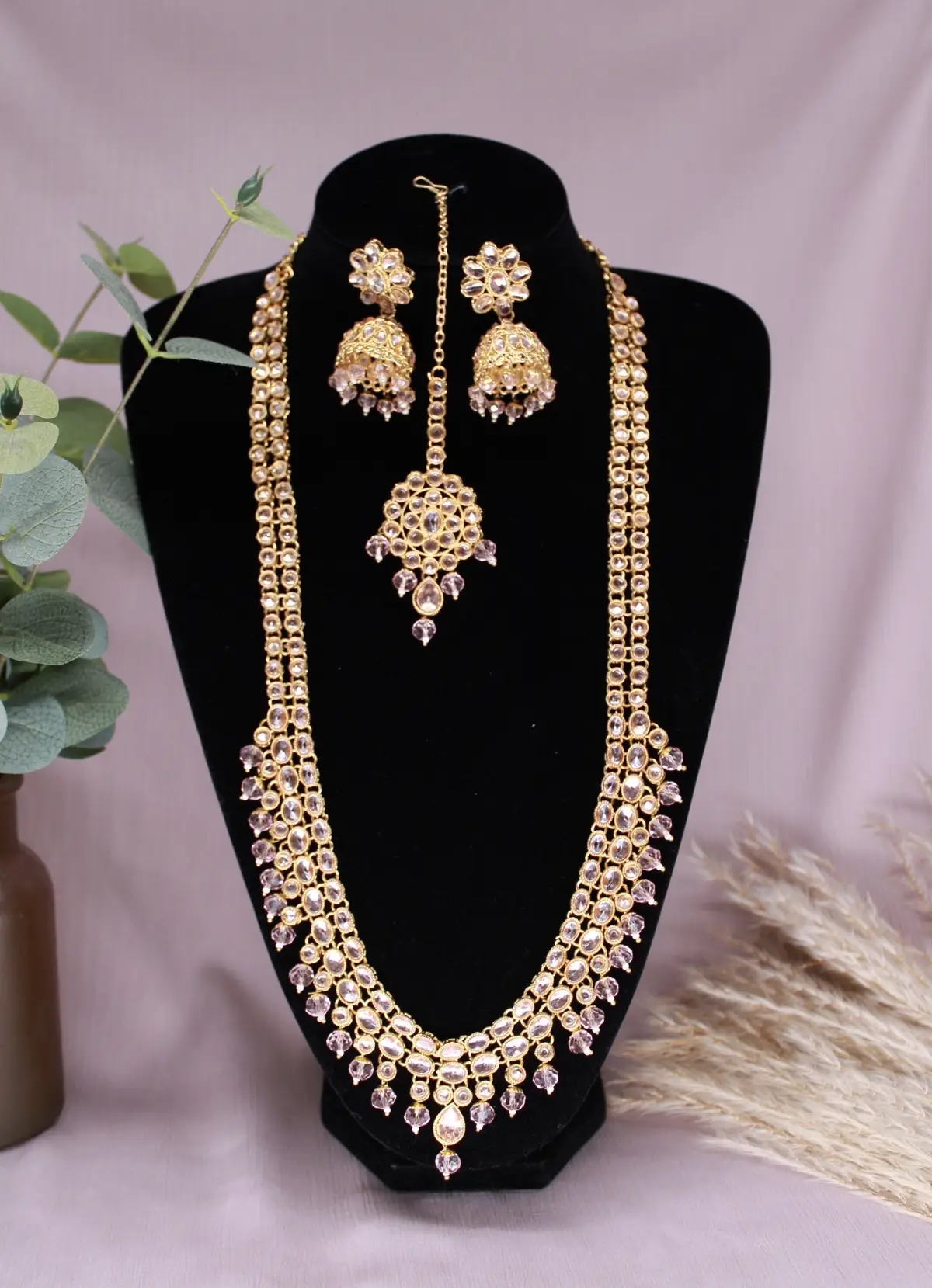 #jewelry #bangle #ethnic #jewel #saree #traditional #earring #wedding #jeweller #pakistani #jwellery #lehnga #mehendi #indianwear #jhumkas #indianwedding #mehndi #bridesmaid #reception #necklace #accessory #bridalmakeup #indianbride #asian #weddingseason #bindi #lehenga #bride #haldi #ReelTrends #ReelTrendsApp