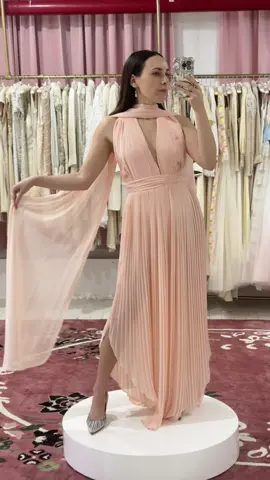 ✨There’s a Fiesta in Your Future✨ Welcome to the world of Cha Cha Linda, where every day is a reason to go glam and anything worth doing is worth over doing.  We would love to play dress up with you so head over to our website to book your private shopping and styling appointment. We will be seeing you soon 💋✨