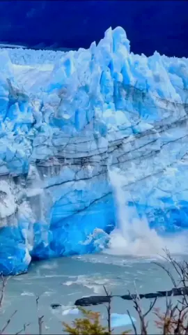Desprendimento de geleiras #geleiras #gelo #ice #iceberg #fenomenal 
