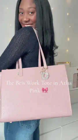 @Beis Travel Made the Work Tote in Atlas Pink! Now I get to live my Corporate Barbie dreams 🎀 #worktote #totebag #beis #pinkaesthetic #coquette #postgrad #corporatelife #corporatebaddie #whatsinmybag #pink 