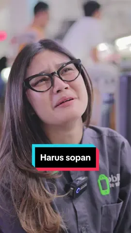 Pokonya emang harus sopan sama semua orang tuh yaa 😭 #mobilephoneshopbec #iphonemurahbandung #bowlehh #meyshairaa 