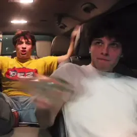 this is basically just my fav parts of the vid in one!! its so funny i can’t believe nick #sturniolotriplets #sturniolos #nicksturniolo #nicolassturniolo #mattsturniolo #chrissturniolo #sturniolofunny #funny #fypシ #fy #fyp #foryoupage 