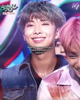 HIS SMILE IS SOOO  ALL CREDITS TO @océane. ‼️ #bts #btsarmy #bts_official_bighit #btsrelatable ##btsmusicbank #namjoon #namjoonbiased #namjoonsmile #fypシ #fypシ゚viral #beingasimpisalifestyle 