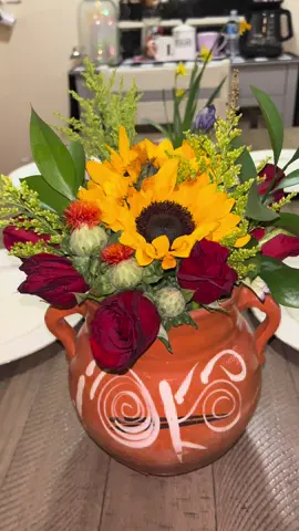 shoutout to my hubby for the flowers 🫶🏼 #CapCut #fyp #sahmlife  