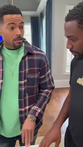 When Anthony tells Wayne about a business opportunity in Miami! #kountrywaynecomedy #kountrywayneskits #kountrywayneskitseries #kountrywayne2 #kountry_wayne_fan #kountrywaynefans #kountrywayneliv #foryou #kountrywaynebuddy #kountrywaynewomen #viral #kountrywaynefan #xyzabc #us #kountrywaynedrip