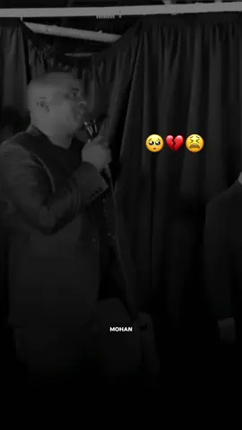 Garna wali ‘ wali kaman helein 🥺😭 #somalitiktok #mohaan_lyrics #jawi_bila🌊❤️🌴 #foryoupage #maxamadbk #lyrics #foryou #fyp 