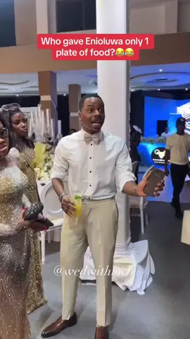 They didn't get the memo about @enioluwaofficial. 😂😂⁣ .⁣ Via: @wedwithmcb⁣ .⁣ #PulseViral #pulsenigeria #PulseCelebs  #wedding 