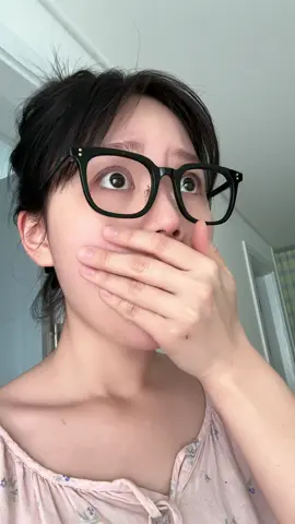 야 저기 니 여친 지나간다 ㅋㅋ