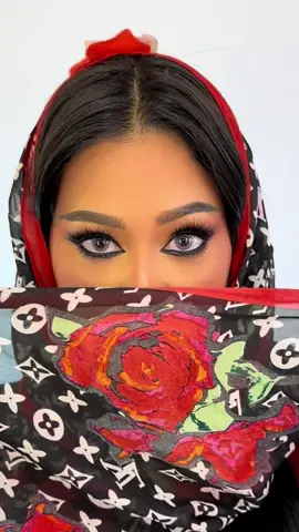 ARABIC MAKEUP TREND ❤️‍🔥 . #makeuр #makeup #danzaarabe #makeuptrendy #makeuparabic #arabicmakeup #trend #makeupreels #arab #sabryaalil 