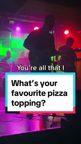 🔴 What’s your favourite pizza topping? Mine’s a meat feast 🟣