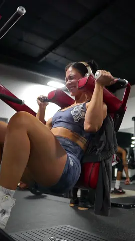 Leg dayyy #GymTok #legworkout #gyminspo #fitnessgirl #workouts #Fitness  