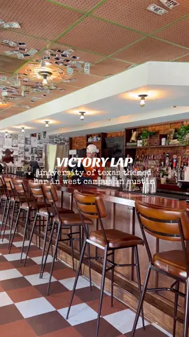 @victorylap is a new(ish) elevated sports bar located in west campus ~ they have yummy cocktails, a pizza food truck on site, and a giant outdoor area with misters, fans, tons of games, and a big screen to watch texas football! 🏈🍸🐂 they also have a free crawfish boil every saturday with the purchase of a frozen/signature cocktail!  they have happy hour weekdays from 4p-7p and saturday and sunday from 11a-2p featuring $2 wells, $5 cocktails, $2 off drafts and $1 off cans and bottles 🍻 open sun-weds from 4p-12a / thurs-sat from 2p-2a 📍 504 west 24th street #austintx #thingstodoinaustin #austin #austintexas #atx #atxlife #atxfoodie #austinfoodie #austinfood 