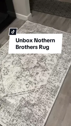 Absolutely love this rug!#homedecor #rug #design #house #fyp 