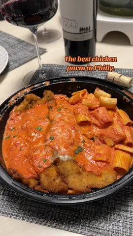 I think ive tried everywhere. Cotolettas hands down. Get it with the Rosa sauce🤌🏼 #philadelphia #phillytiktok #italian #chickenparm 