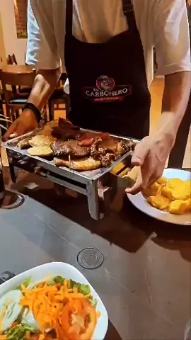 La promo para dos está recargada🤤 es más que para dos personas!! Ven a disfrutarla solo en El Carbonero 🤩 #parrillas #rico #delicioso #nuevacajamarca #rioja #peru 