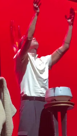 Message Man United Center 10.16.21  cant wait for then to announce a tour #twentyonepilots #joshdun #tylerjoseph #tøp #21p #clancy #icytour #takeovertour 