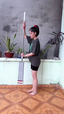 Cây lau nhà tự vắt đa năng 48cm #caylaunhatuvat #thinhhanh #xuhuong #LearnOnTikTok #sansale 