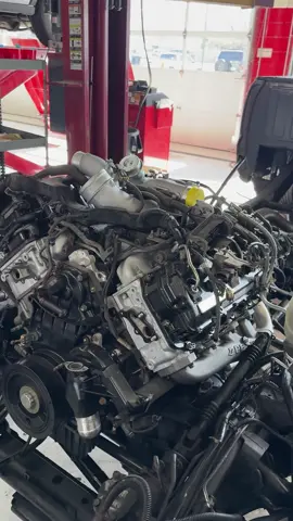 Night and day difference! Remember this LB7 Duramax from New York? Look at it now, it’s beautiful and going to run even better. Keep an eye out for another video and we’re going to fire this up and run it #duramax #enginebuild #enginebuilding #enginerepair 