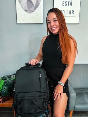Encontrei a melhor mochila de viagem! ✨ Comprei a mochila da SHOPEE e ela é PERFEITA!  Comenta MOCHILA que eu envio o link! 🎒  . . .  #viagem #viajante #trip #aviao #viagem #viagemdossonhos #viagembrasil #viagemperfeita #viagempelomundo #destinobarato #destinosbrasileiros #destinoselugares #destinosesonhos #dicasdeviagem #dicadeviagem #achadosamazon #mochiladeviagem #maladeviagem #malademao #amazon #viagemdeaviao #organizacaodemala #mochilafeminina #malafeminina #backpack #mochila 