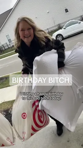 Give Dawn some birthday love in the comments! #birthdaygirl #birthday #realtorduo #realtorteam #bettertogether #businesspartners 