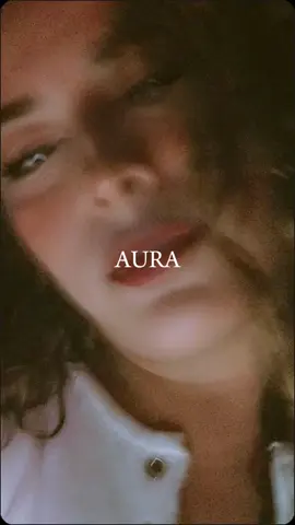 😈