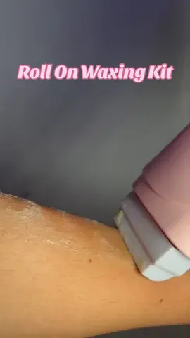 It’s so quick and easy to do 💆🏽‍♀️ I did both full arms and legs and I still had wax leftover from one stick! ✨ • • • #tiktokshopfinds #tiktokshop #ttsacl #rollonwaxkit #rollonwax #waxingtiktok #waxingvideos #waxwithme 