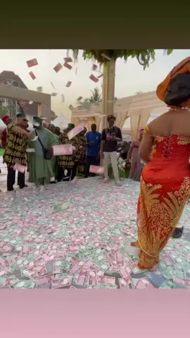 It rained money bride @adaolisah Accessories @godsgiftbeads  Planner @drdevents_ng Outfit @orynma_  Hairstyle @hairbykingz  Reels @bizy_kreator_  photo @theriyalitystudio  deco @chuksbevents #igbankwunigeria #traditionalweddingng #igboweddingngFelt every bit of sincerity in her speech 🥹 Bride @opulentshawtieee  Planner @alan_events02  Makeup @karex_signature  Photography @ts.imagery_events #traditionalweddingng 