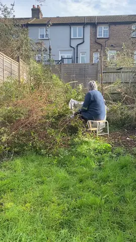 WOMEN AT WORK - Garden bushes GONE with help from Mother 🪴 #renovation #gardendemo #gardenproject #renovationseries #gardenseries 