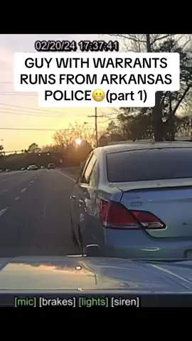 Guy with warrants runs from police#fyp #policechase 