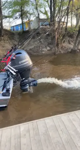 115 horsepower Yamaha super soaker  #fyp #boats #g3 #jetdrive #jetboat #outboardjet #yamahaoutboards #fishing #catfish #foryou  
