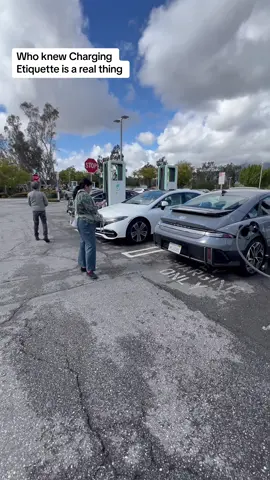Wth is “Charging Etiquette” … oh its a very real thing. #electricvehicle #electriccar #Bmw