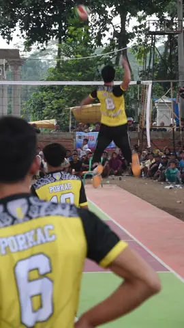 warming up dimas saputra 🔥 #dimassaputra #ahsvolleyball #ahsvoli #voli #volleyballplayer #volitarkam 