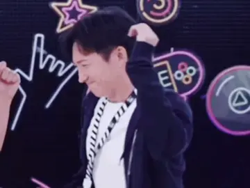 สเต็ปการเต้นของหยางเกอ พอจะเป็นนักเต้นได้มั้ยทุกคน😁 . Cr.douyin #wangyang #王阳 #หวังหยาง #ดาราจีน #ซีรี่ย์จีน #ผู้จีนหล่อบอกต่อด้วย #ผู้จีนงานดีย์🇨🇳🇨🇳 #อย่าปิดการมองเห็น 