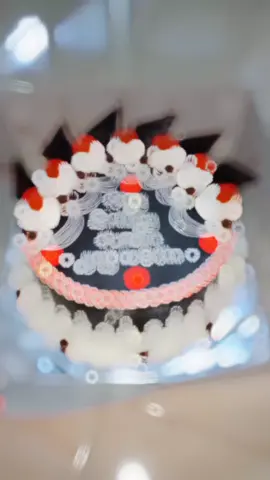 cake ultah topping coklat cery🥰 #cake #cakedecorating #cakecoklat #cakeultah #tiktokviral #sah #capcut #fyp 