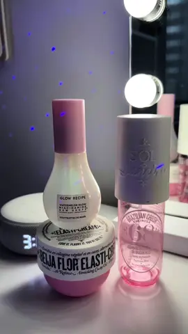 after school🤍 comment what time you see this at!#fyp #pink #xyzbca #winter #girl #makeup #skincare #grwm #viral #foryou #foryoupage #fypシ #famous #thatgirl #glossier #victoriassecret #glowrecipe #fypシ゚viral #pink 