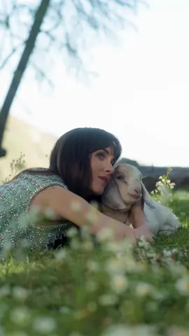 BTS of #DakotaJohnson (and her son Stormi) at her Bustle cover shoot. 