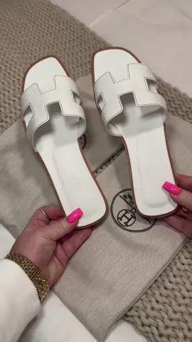 My new spring/summer shoes, obsessed with the white in these 🤍 #luxuryunboxing #unboxing #hermesunboxing #hermesoransandal #hermessandals #oransandals #unboxwithme #whiteaesthetic #neutralaesthetic #summersandal #springsandal #luxurylifestyle #luxury #designerunboxing  Hermes unboxing hermes sandals oran sandals luxury unboxing luxury lifestyle designer unboxing